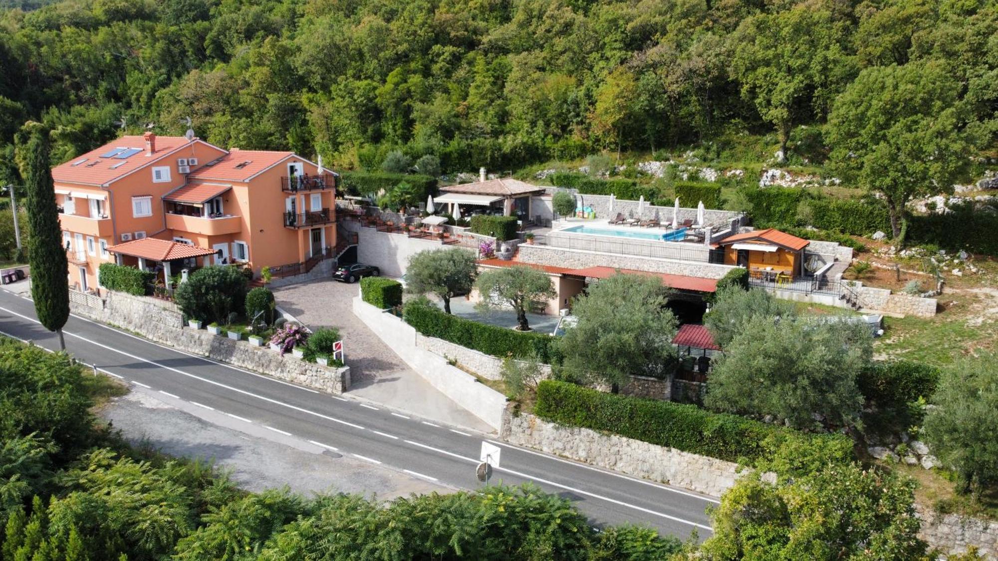 Apartments Vunic Mošćenička Draga Esterno foto